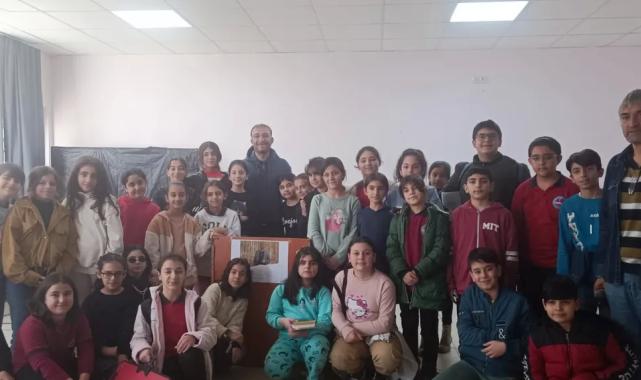 Yazar Mehmet Başkurt Mardinli öğrencilerle buluştu