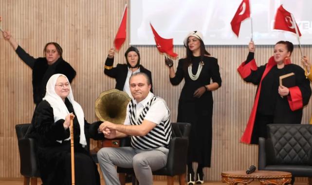 ‘Zamansız Kadınlar’ düşten düşünceye Bursa Osmangazi’de anlatıldı