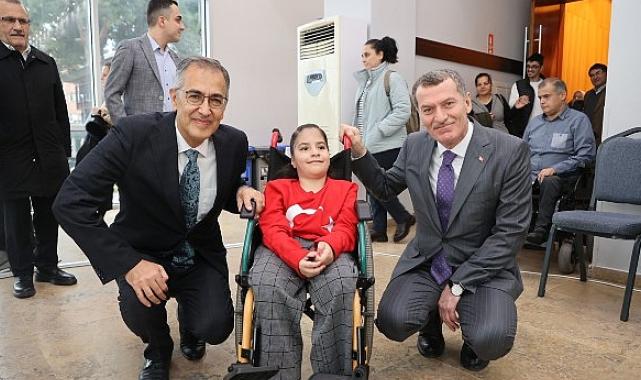 Zeytinburnu Belediyesi AKDEM ve Biruni Üniversitesi’nden Engelleri Kaldırmak İçin İş Birliği