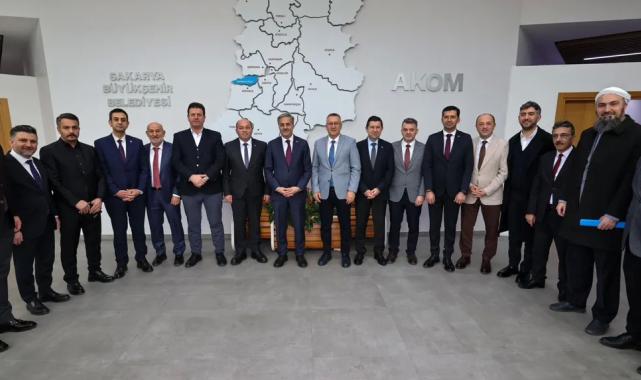 17 başkan AKOM’da ‘ortak payda Sakarya’ gündemiyle buluştu