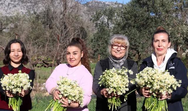 Antalya’da kadın üreticilere mis kokulu destek