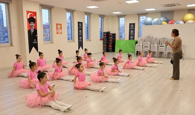 Aydınlı minikler başkan çerçioğlu’nun başlattığı etkinlikler ile bale öğreniyor