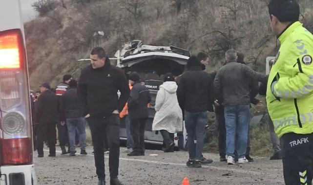 Balıkesir Gönen’de işçi servisi devrildi: 25 yaralı