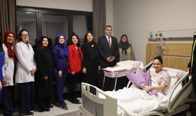 Bursa Büyükşehir’den yılın son ve ilk bebeklerine ziyaret