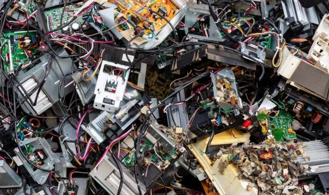 Bursa İnegöl’de elektronik atık toplama yarışması başladı