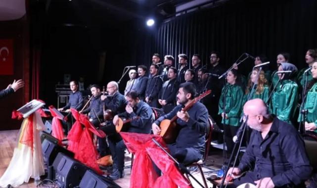 Bursa İnegöl’de gençler kulakların pasını sildi