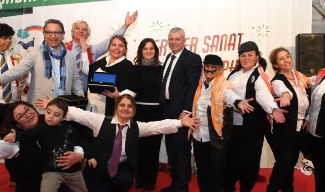 Bursa Osmangazili çocuklar yarıyıl tatilini sanatla geçiyor