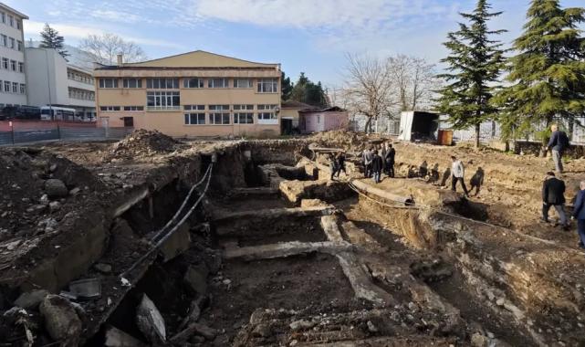 Bursa Tophane MTAL’de temel kazılar başladı