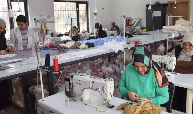 Bursa Yıldırım’da kadınlardan aile bütçelerine katkı