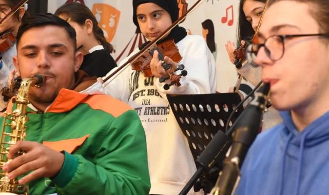 Bursa’da Gençlik Orkestrası ve Korosu’ndan öğrencilere tatil konseri