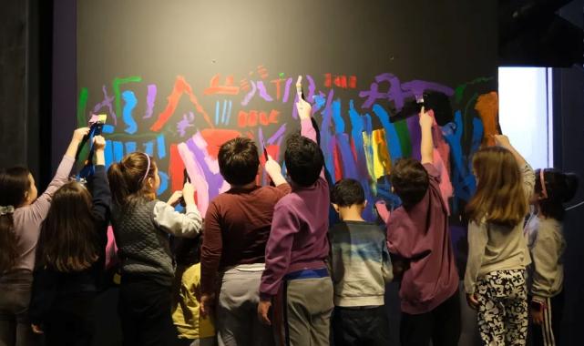 Bursa’da Nilüferli çocuklar kolektif sanat üretimini öğreniyor