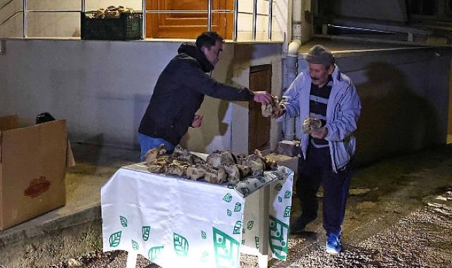 Çankaya Belediyesi’nden 3 noktada kandil simidi ikramı