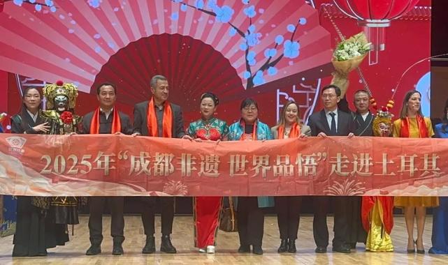 Çin Yeni Yılı’na 3. kez ev sahipliği İzmir’den