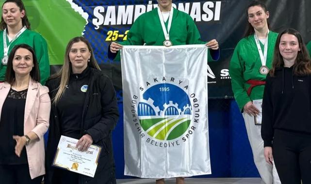 Ece Zurnacı’dan Sakarya’yı gururlandıran şampiyonluk