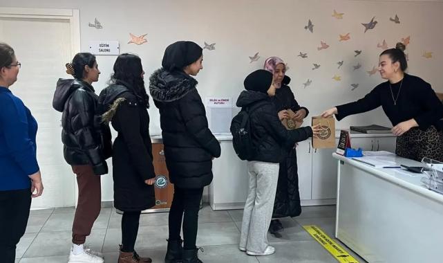 Eskişehir’de hijyenik ped desteğine devam