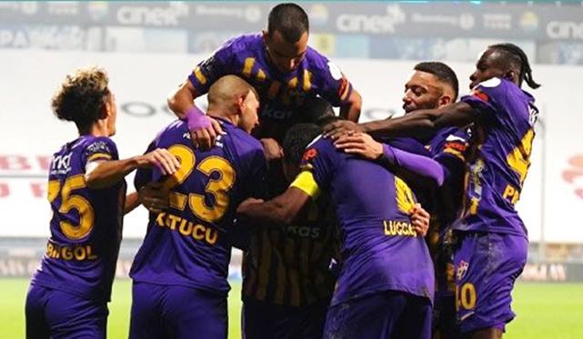 İkas Eyüpspor 3-0 Corendon Alanyaspor (Maç Sonucu) Eyüpspor’a 3 puan 3 golle geldi!