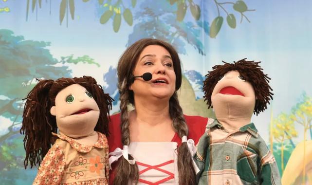 Hansel ile Gretel Bursa’da Osmangazili çocuklar için sahnelendi