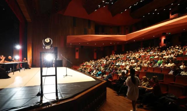 İstanbul Bakırköy’den tiyatroseverlere müjde!