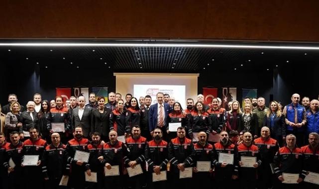 İstanbul Beylikdüzü kurtarma ekibine akreditasyon sertifikası