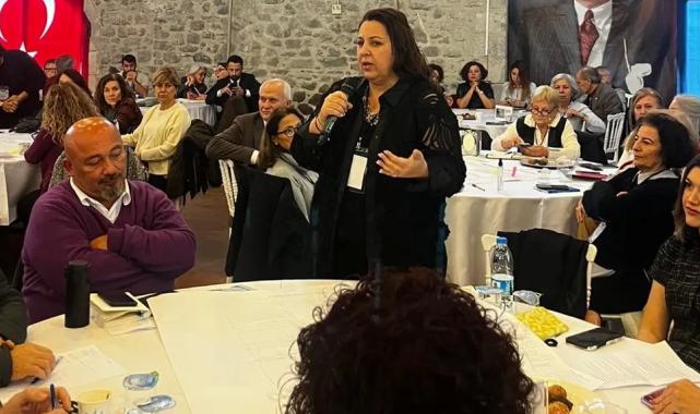 İzmir’den Nitelikli ve Çağdaş Eğitim Çalıştayı