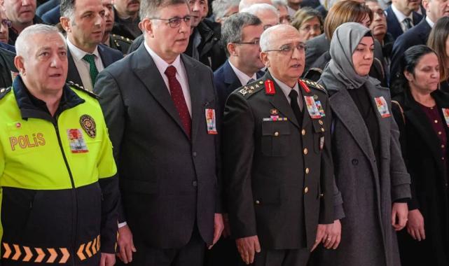 İzmir’in kahramanları unutulmadı