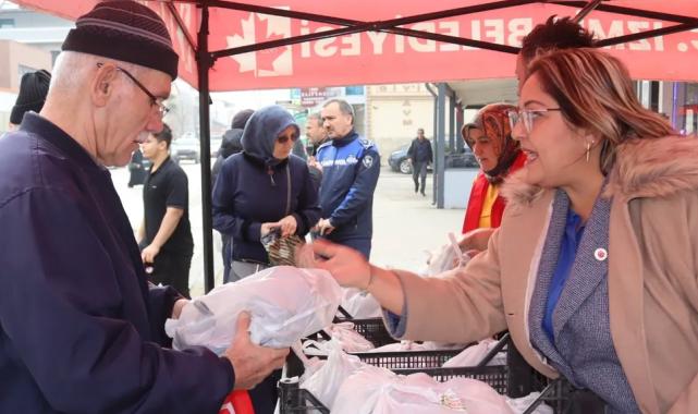 İzmit ürettiklerini paylaşmayı sürdürüyor