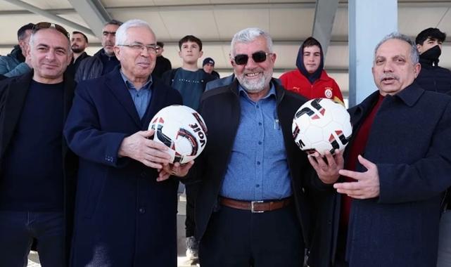 Kayseri Talas protokolünden turnuvaya destek