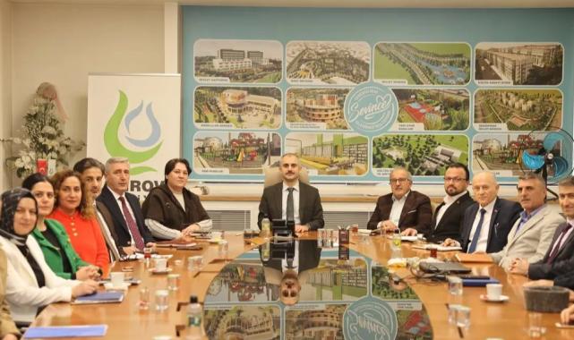 Kocaeli Çayırova’da Başkan Çiftçi, birim müdürleriyle toplantı gerçekleştirdi