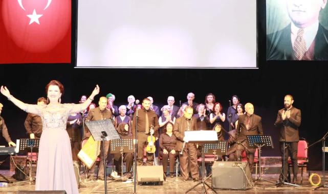 Kocaeli’de 65 yaş üstü korodan nostaljik gece