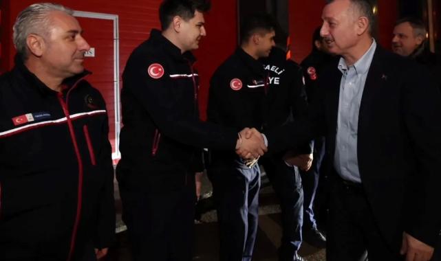 Kocaeli’de Başkan Büyükakın itfaiye teşkilatının yeni yılını kutladı