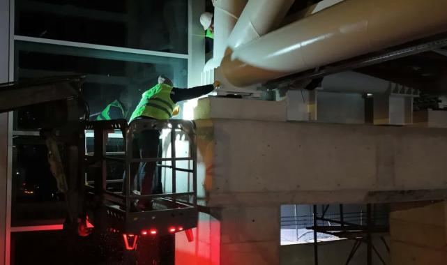 Kocaeli’de üst geçide 120 tonluk çelik aksamı monte edildi