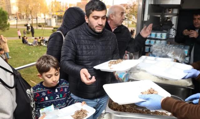 Kocaeli’den Darıca’da yemek ikramı