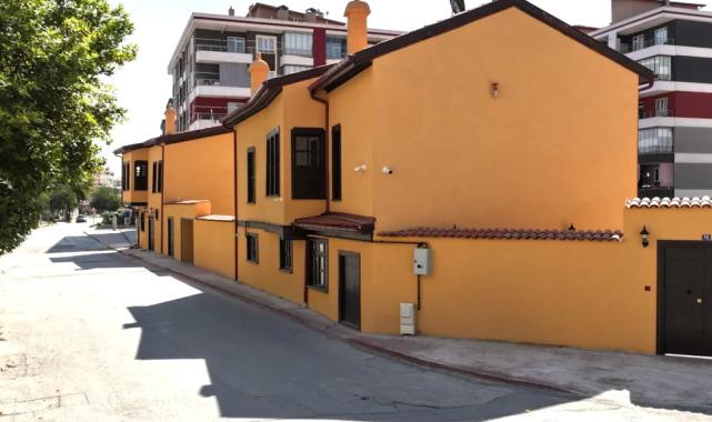Konya Karatay’da tarihi evler yeniden canlanıyor