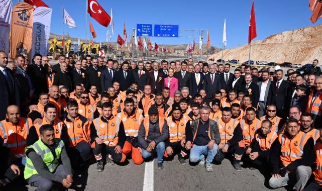 Korkuteli-Elmalı arası 21 dakika kısaldı