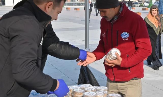 Manisa manevi atmosferi paylaşmayı sürdürüyor