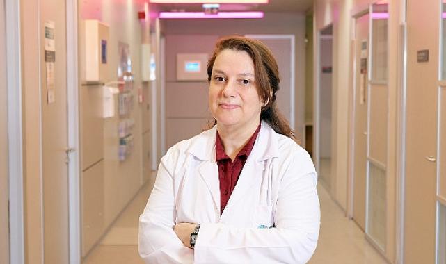 Masa başında çalışan kadınlar en çok boyun ağrısından şikayetçi…