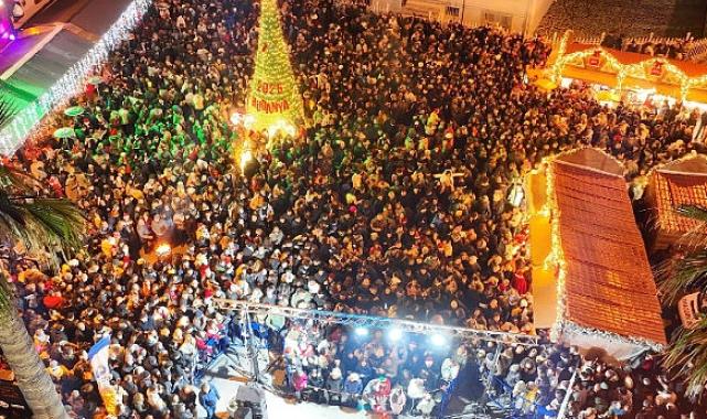 Mudanya yeni yıla binlerce kişi ile girdi