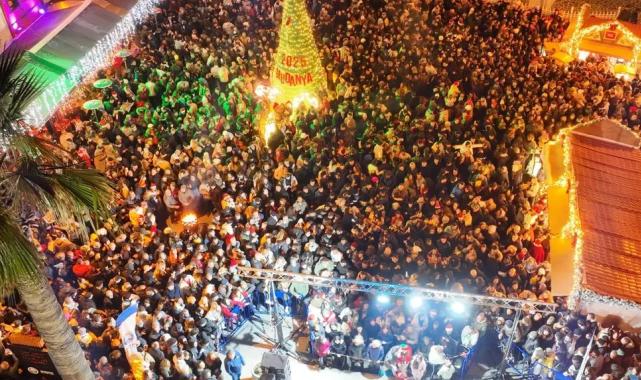 Mudanya yeni yıla tarihi meydanda ‘merhaba’ dedi