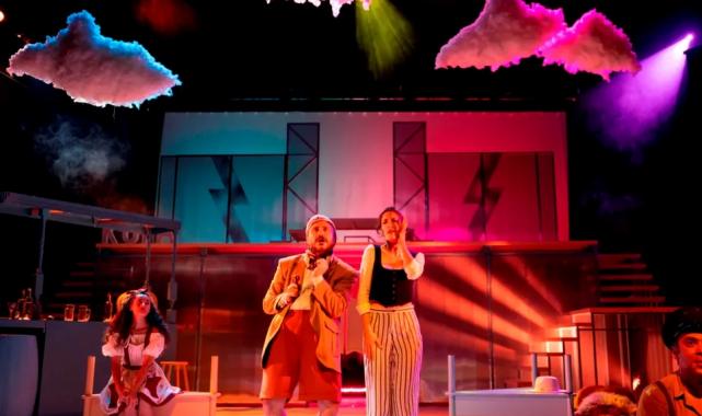 Nilüfer Kent Tiyatrosu ‘Şvayk’ ile İstanbul turnesinde