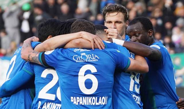 Çaykur Rizespor 3-2 Adana Demirspor (Maç Sonucu) Rize, Adana’ya geçit vermedi!