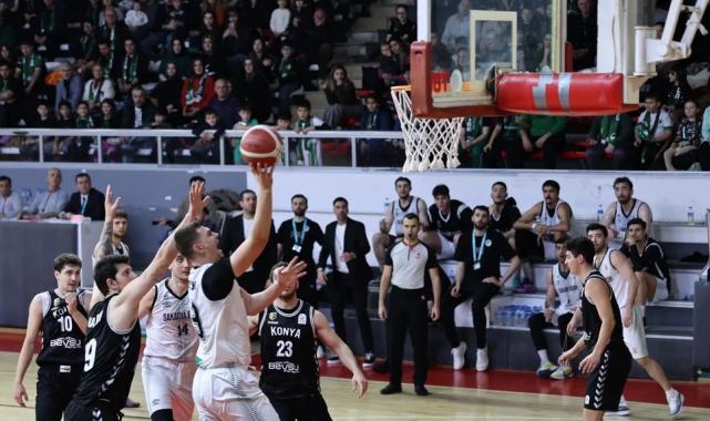 Sakarya Büyükşehir Basketbol İstanbul’da seriyi sürdürmek istiyor