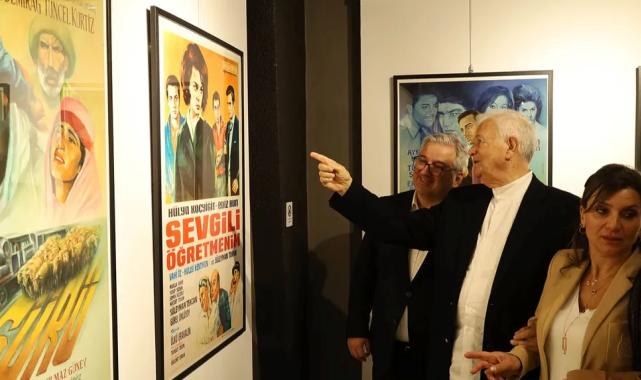 Sakarya’da 40 film afişi eseri, sergide görücüye çıktı