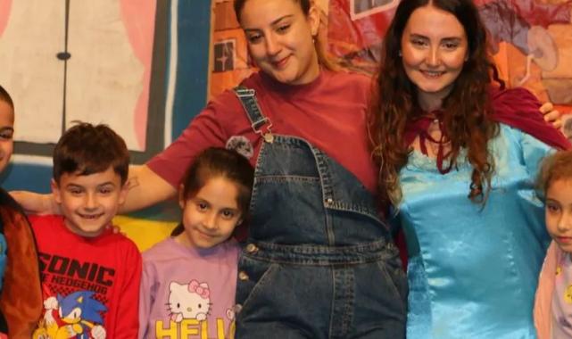 Sakarya’da çocuklar ‘Can Can ve Arkadaşları’ ile neşe buldu