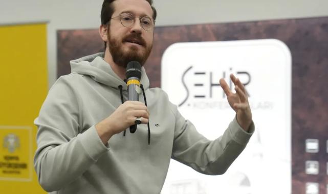 Sertaç Güngör Konya’da gençlerle buluştu