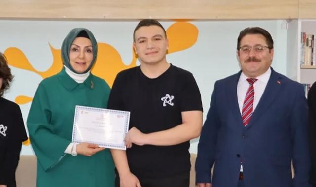 Türkiye Yüzyılı Maarif Modeli Sözlüğü’ne ödül