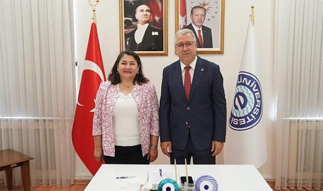 Üniversiteli Gençlerin Üreme Yaşam Planı’na Yönelik Üreme Sağlığı Projesine TÜSEB’den destek