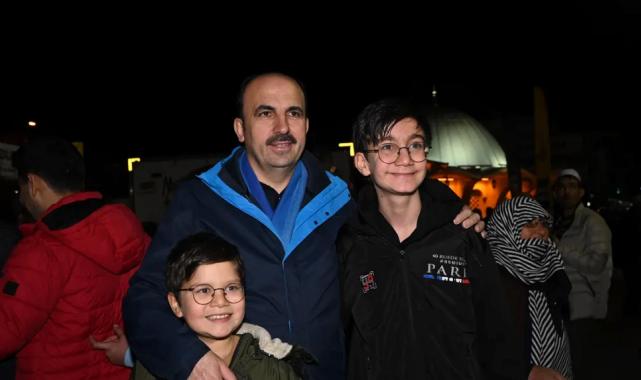 Vali Akın ve Başkan Altay Konyalılarla bir araya geldi