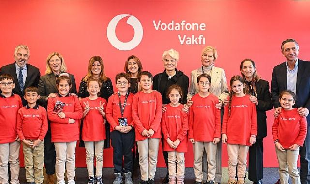Vodafone Vakfı Danışma Kurulu Üyeleri Geleceğin Yapay Zekâ Yıldızlarıyla Buluştu