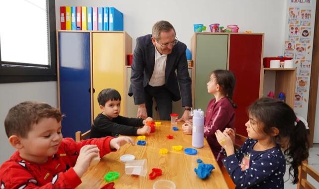 Yuvamız Ayvalık Çocuk Etkinlik Merkezi hizmete açıldı