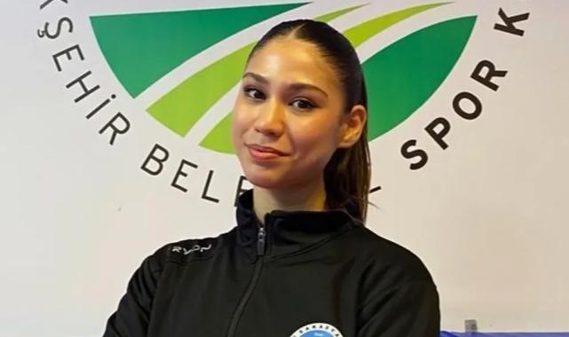 Zümra Rezzan Fransa’da Türk Bayrağı’nı dalgalandıracak